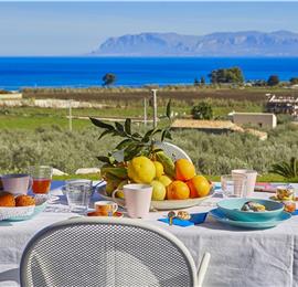 3 bedroom villa with pool, Scopello, sleeps 6